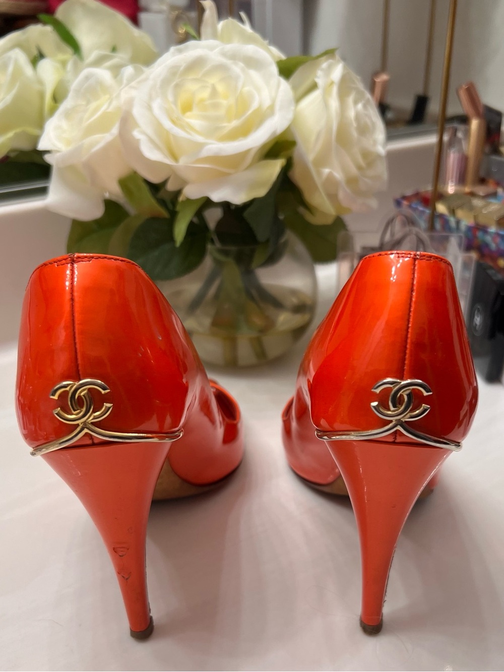 CHANEL Gorgeous Orange Patent Leather Stiletto Pumps with Gold CC Heel 39.5 - Picture 2 of 13